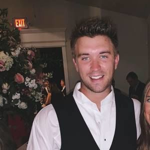 Meet your Posher, Casey